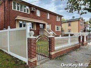 Rosedale, NY 11422,141-33 255th ST