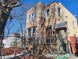 Laurelton, NY 11413,233-01 Mentone AVE