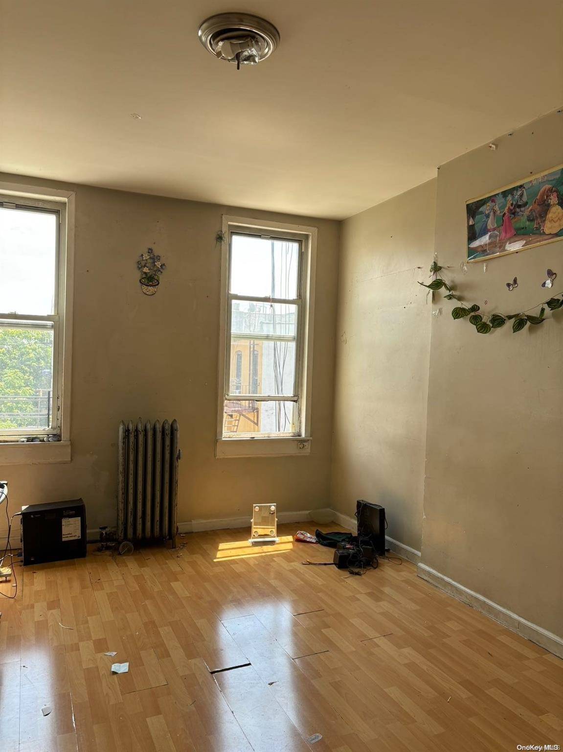 Sunset Park, NY 11232,4213 8th AVE