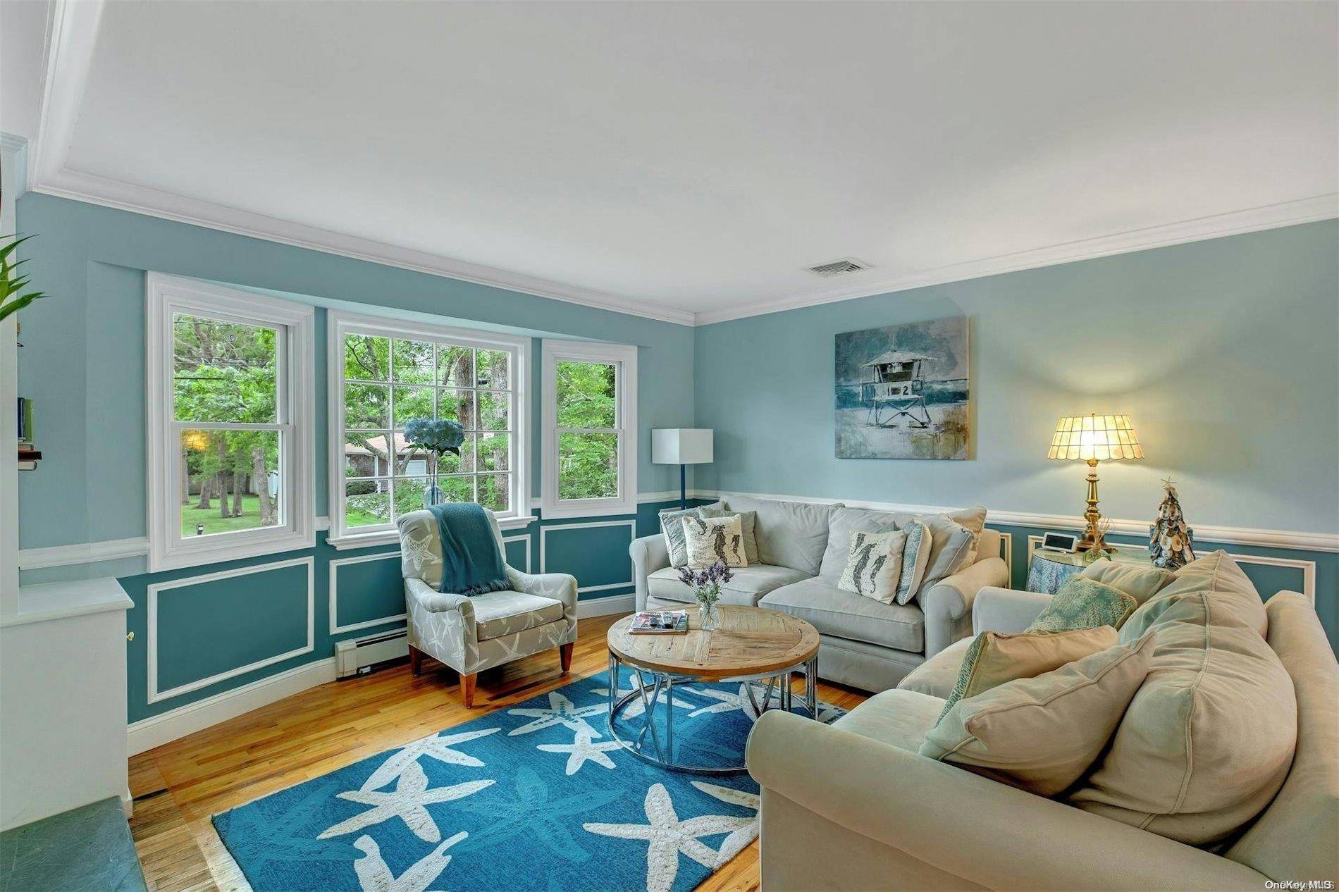 Hampton Bays, NY 11946,18 Hubbard LN