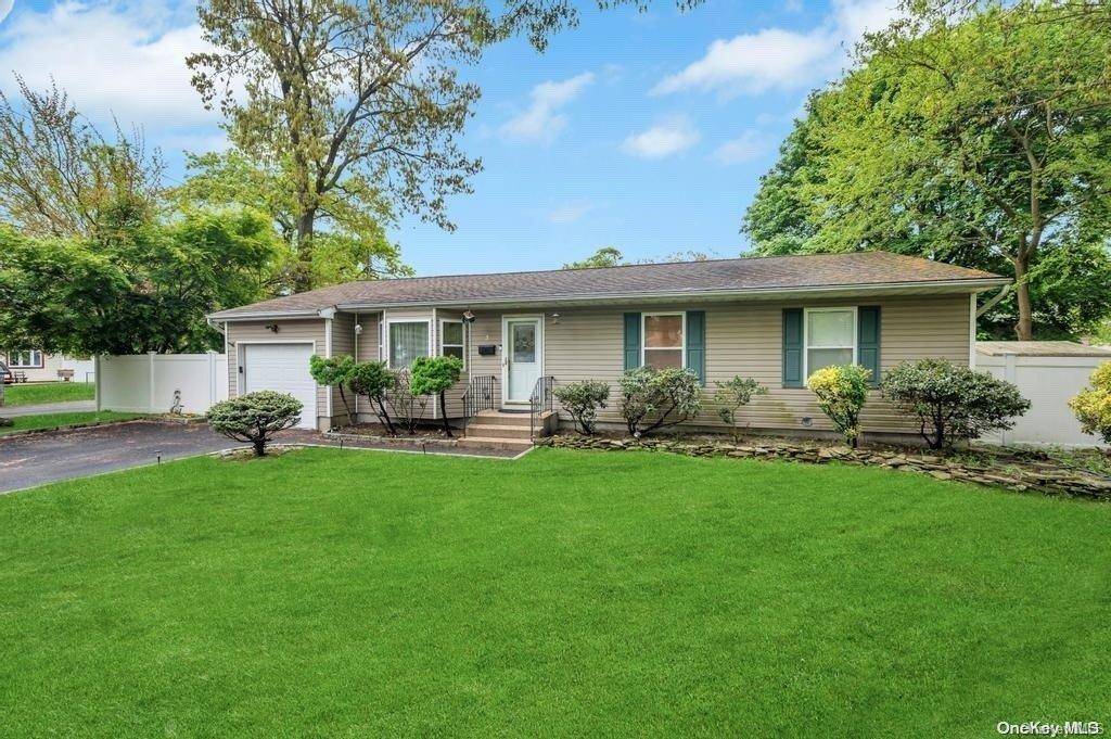 Ronkonkoma, NY 11779,3 Oxford PL