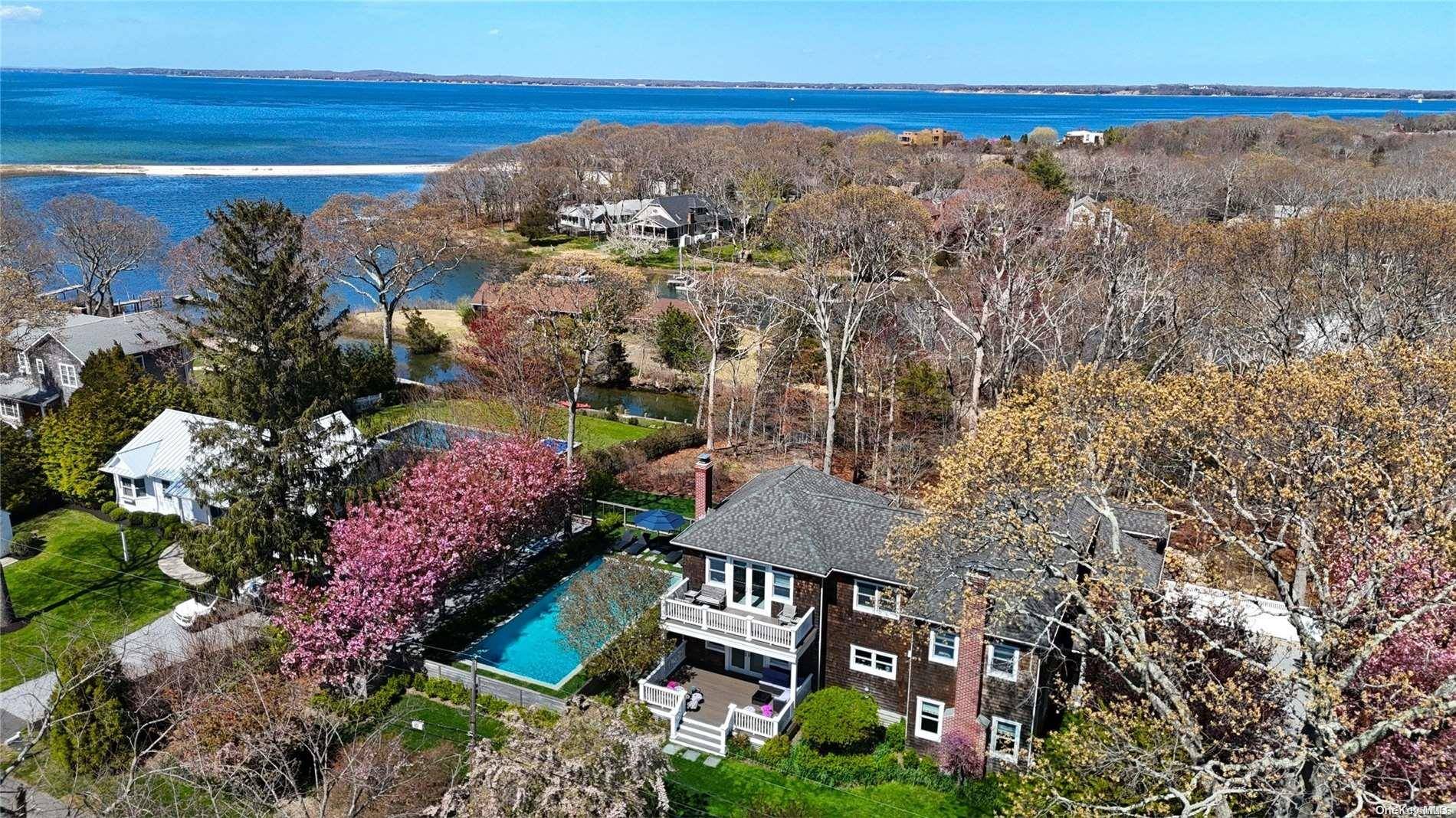 Sag Harbor, NY 11963,56 Cedar Point LN