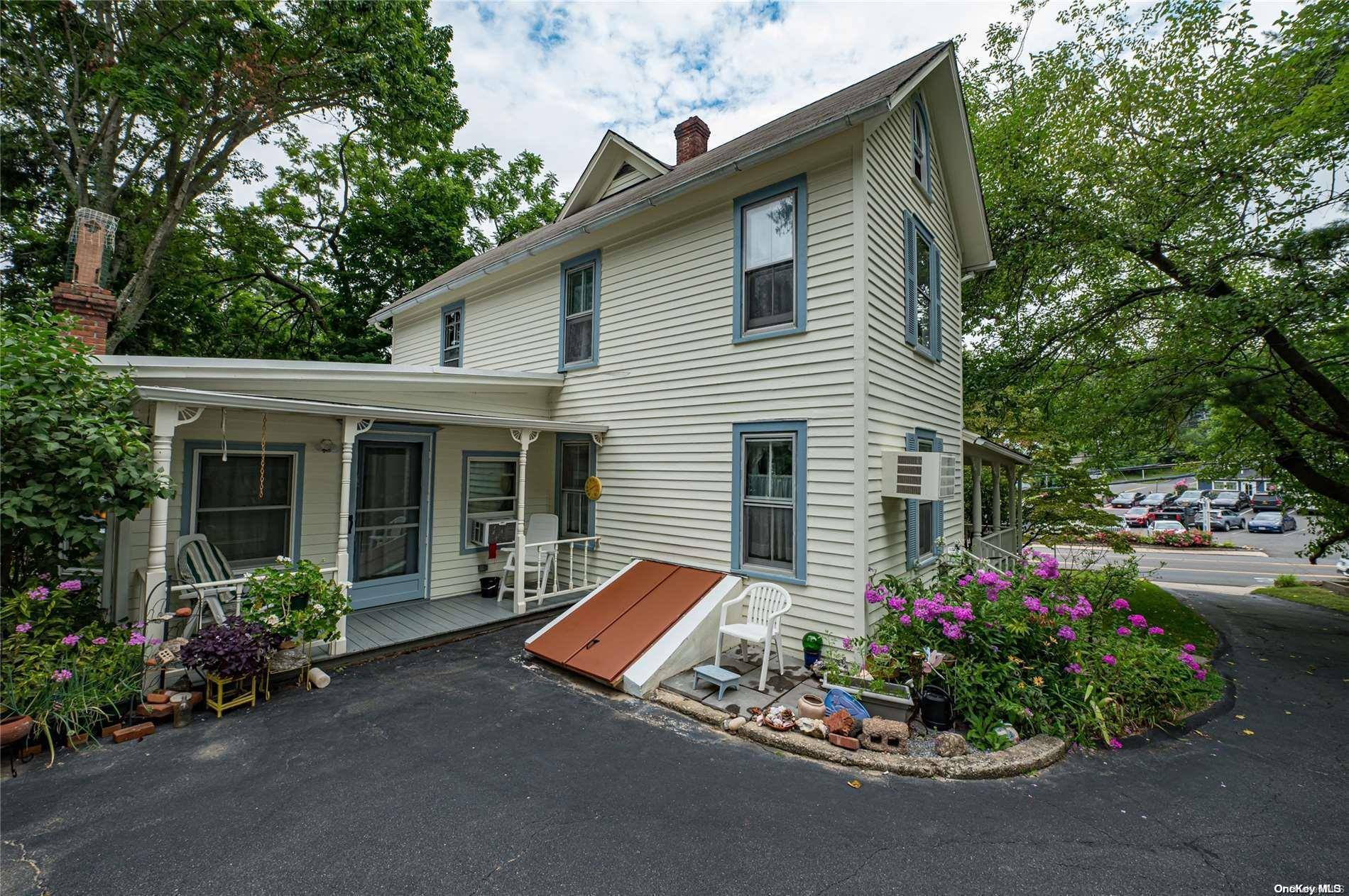 Port Jefferson, NY 11777,708 Main ST