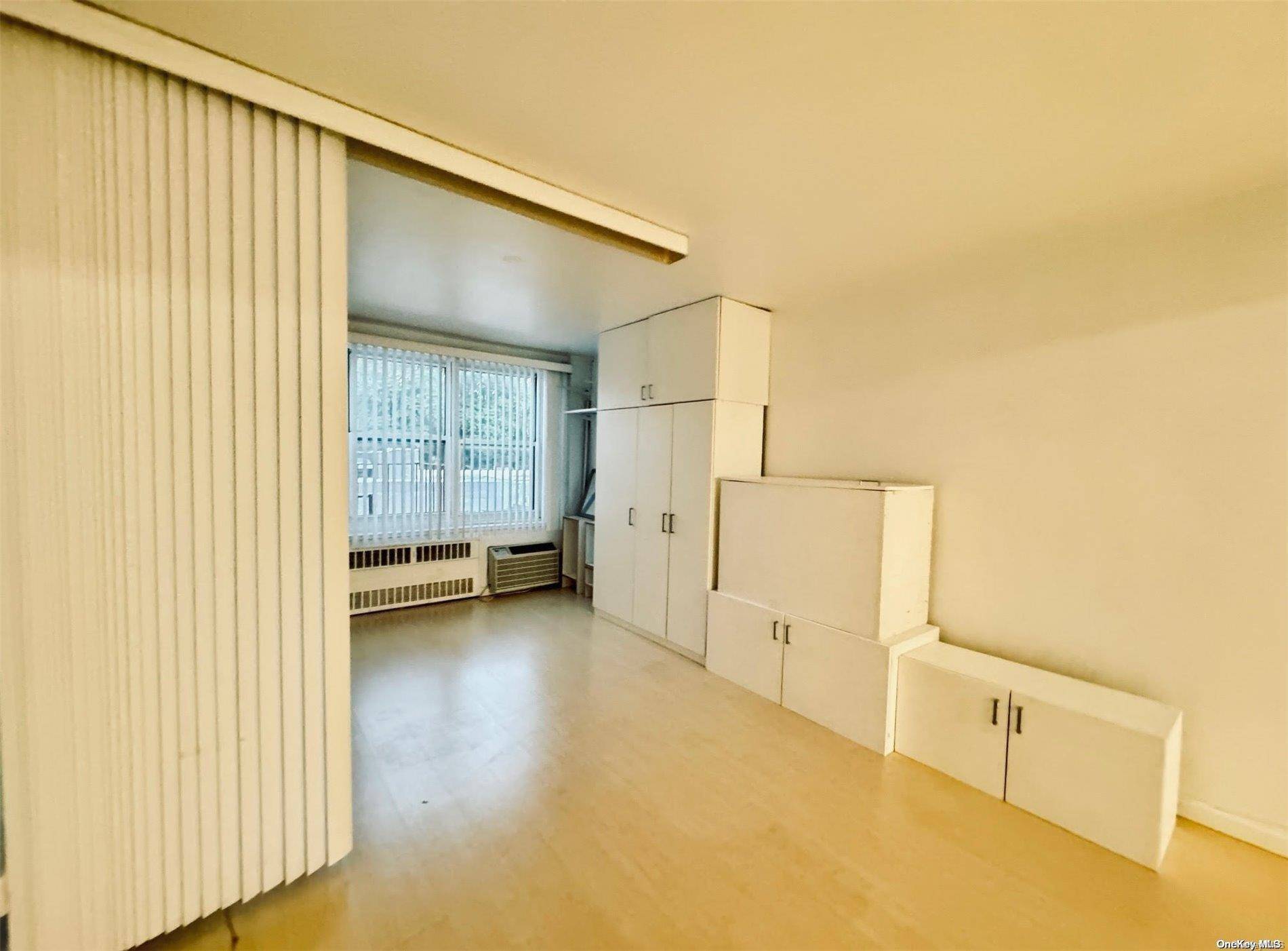 Flushing, NY 11354,142-05 Roosevelt AVE #331