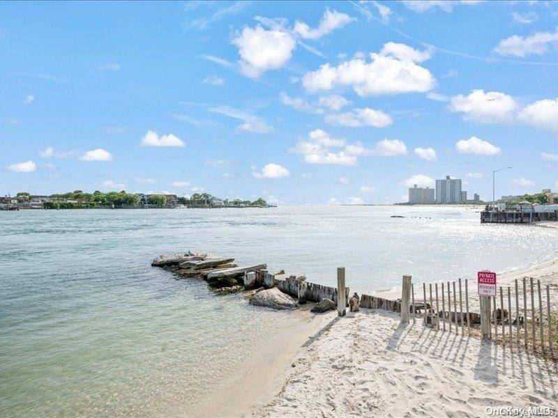 Far Rockaway, NY 11691,156 Beach 5th ST