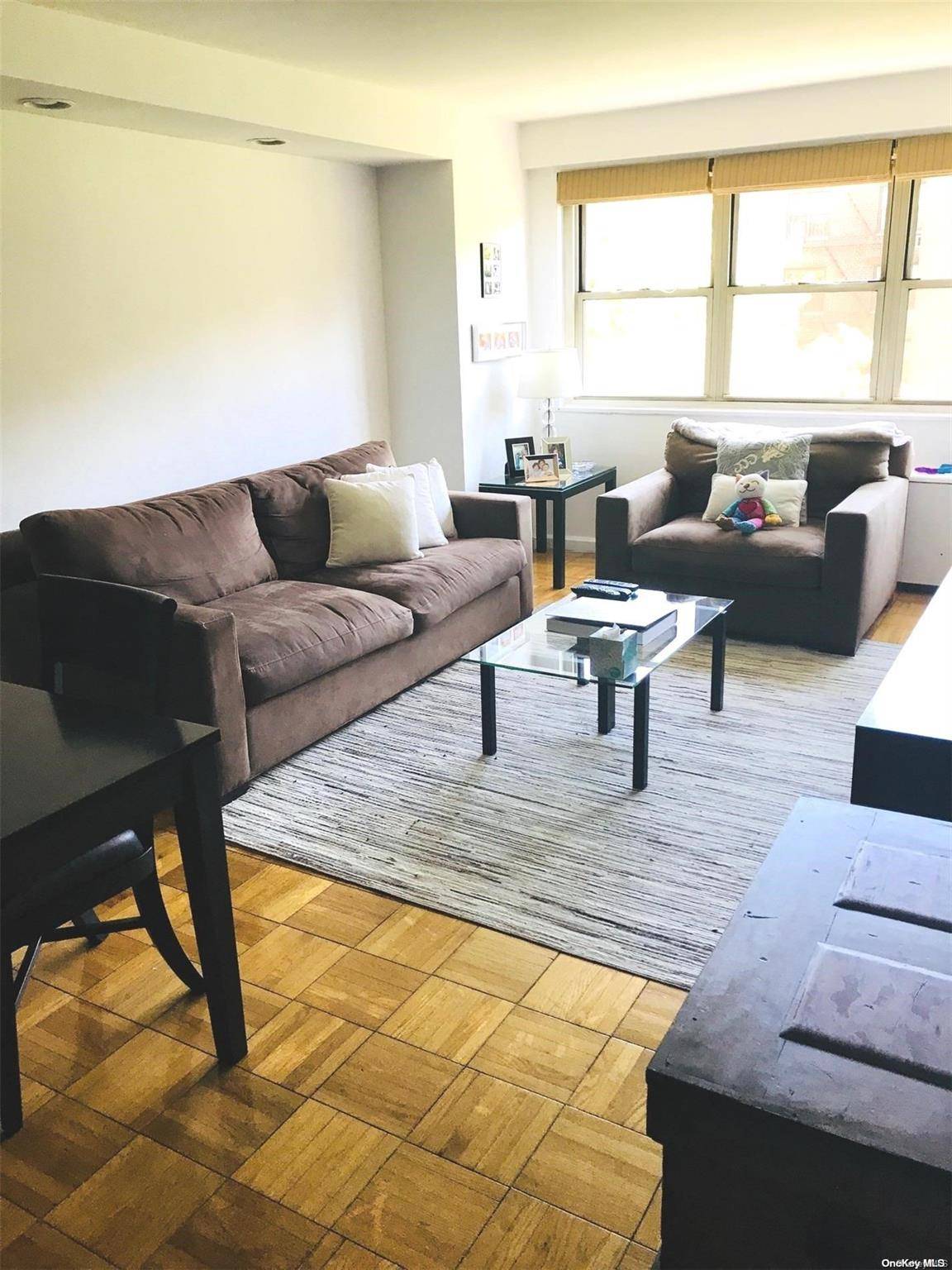 Forest Hills, NY 11375,102-10 66th Rd #4G