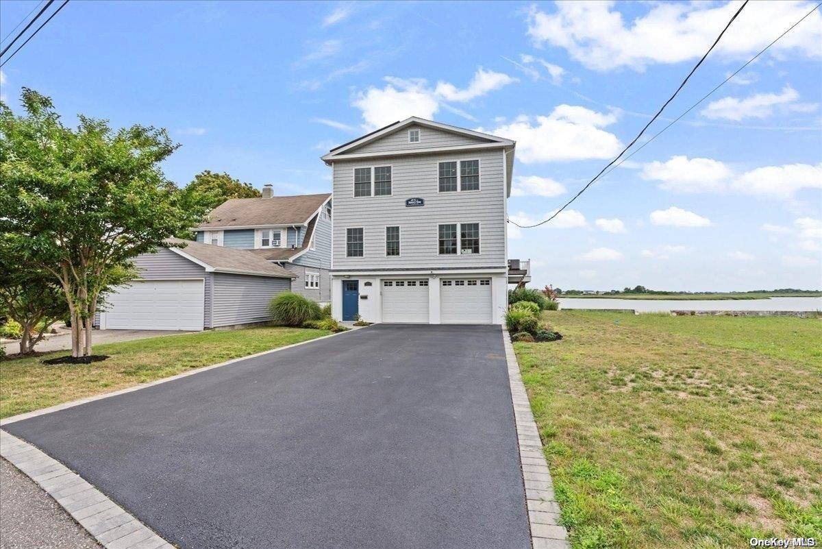 Baldwin Harbor, NY 11510,3495 Bay Front DR