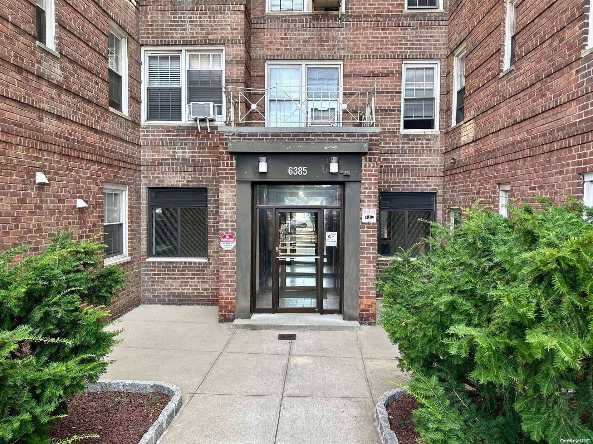 Rego Park, NY 11374,63-85 Woodhaven BLVD #2F