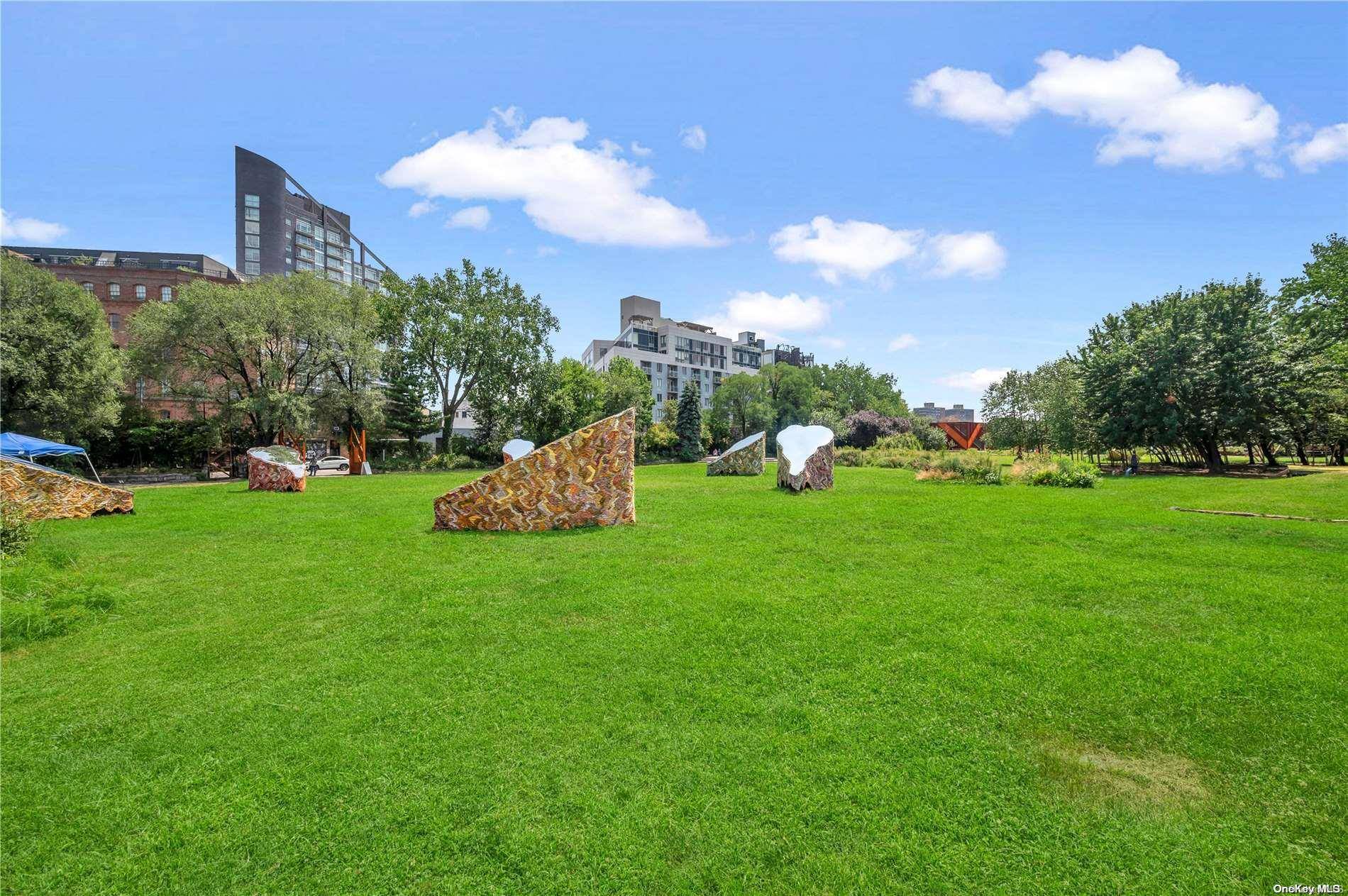 Astoria, NY 11106,31-13 12th ST