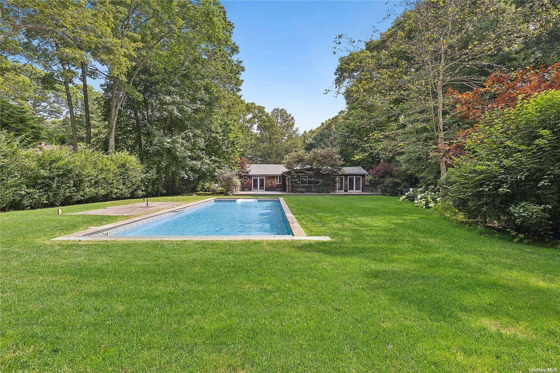 East Hampton, NY 11937,274 Abrahams PATH