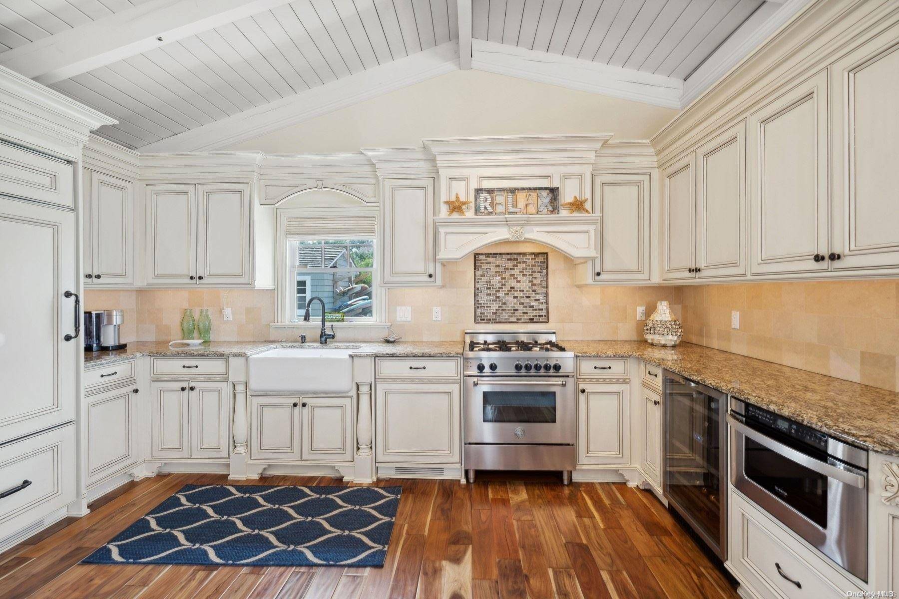 Montauk, NY 11954,90 Soundview DR