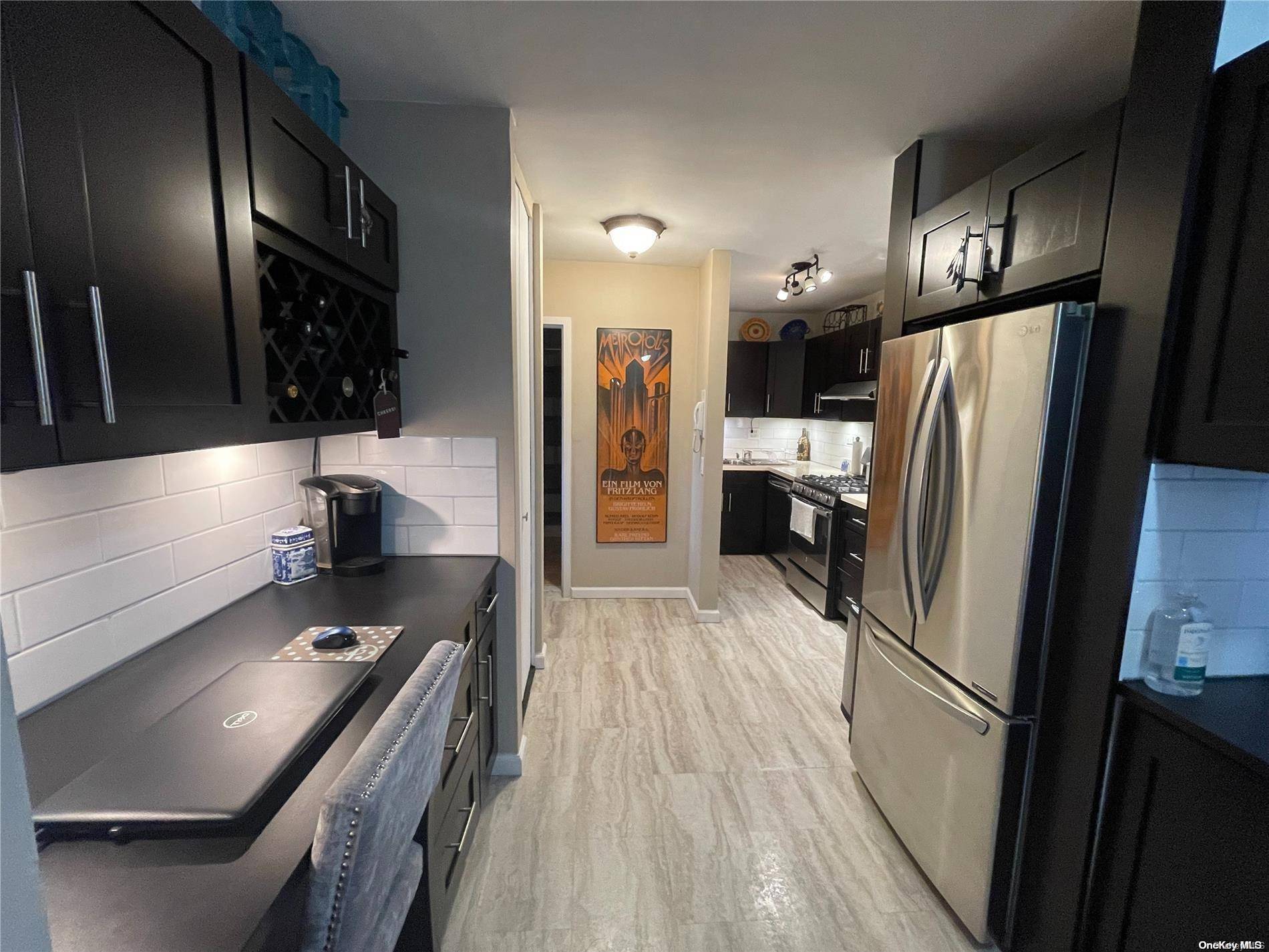 Kew Gardens, NY 11415,125-10 Queens BLVD #2604