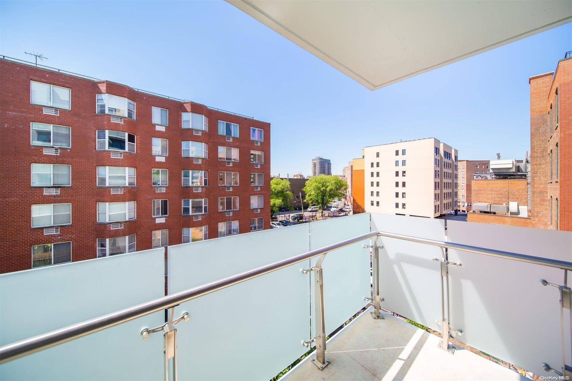Flushing, NY 11355,136-80 41 Avenue #5H