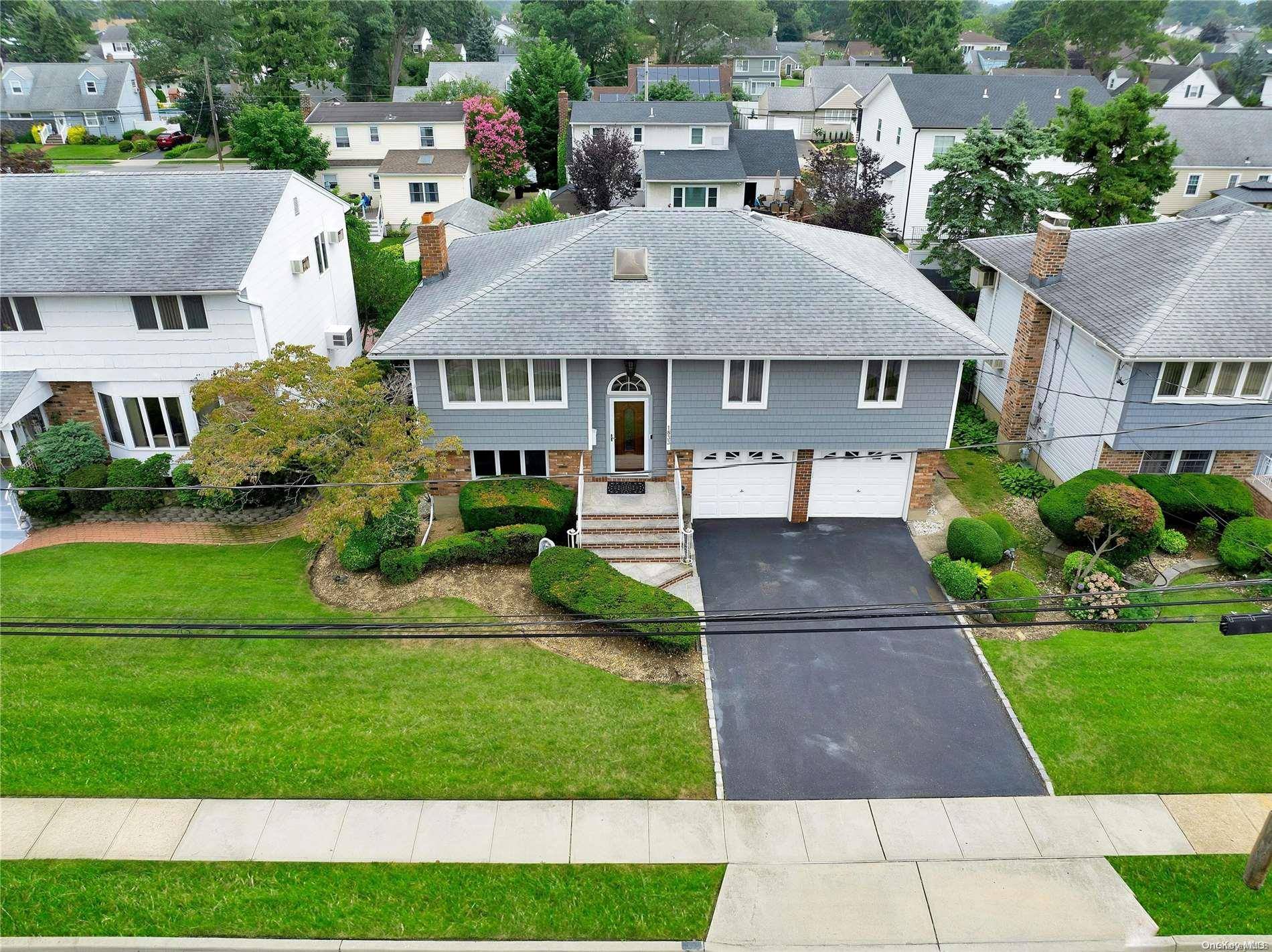 Bellmore, NY 11710,1833 Jefferson AVE