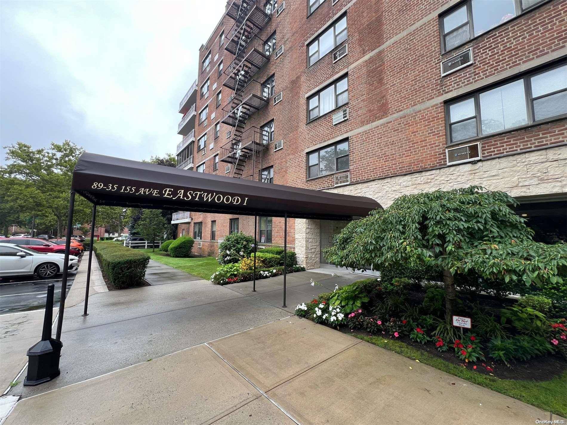 Howard Beach, NY 11414,89-35 155 AVE #2J