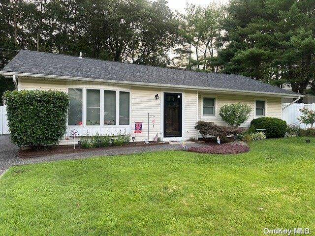 Holtsville, NY 11742,114 4th AVE