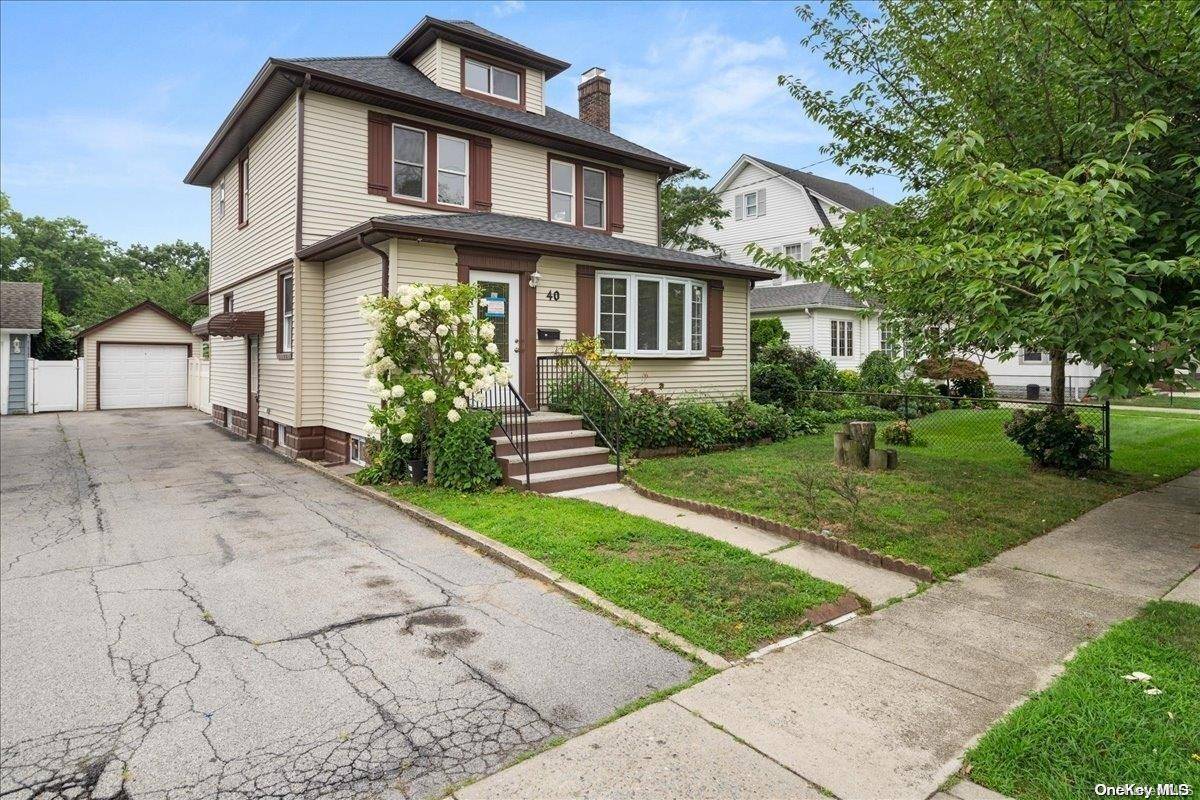 Lynbrook, NY 11563,40 Allen ST