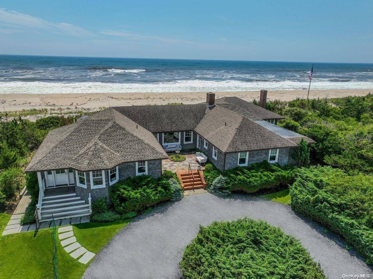 Quogue, NY 11959,210 Dune RD