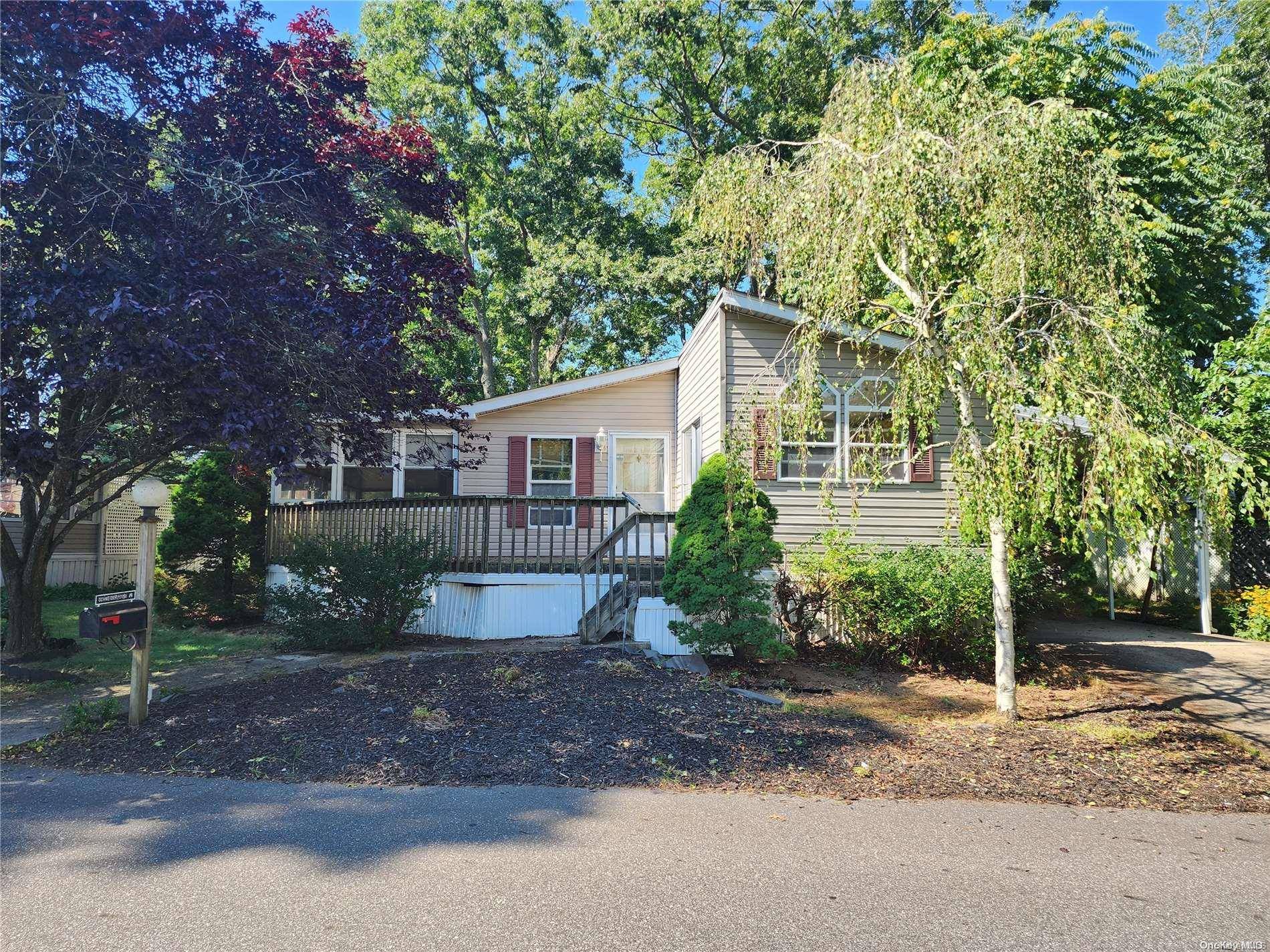 Riverhead, NY 11901,1661 Old Country RD #6