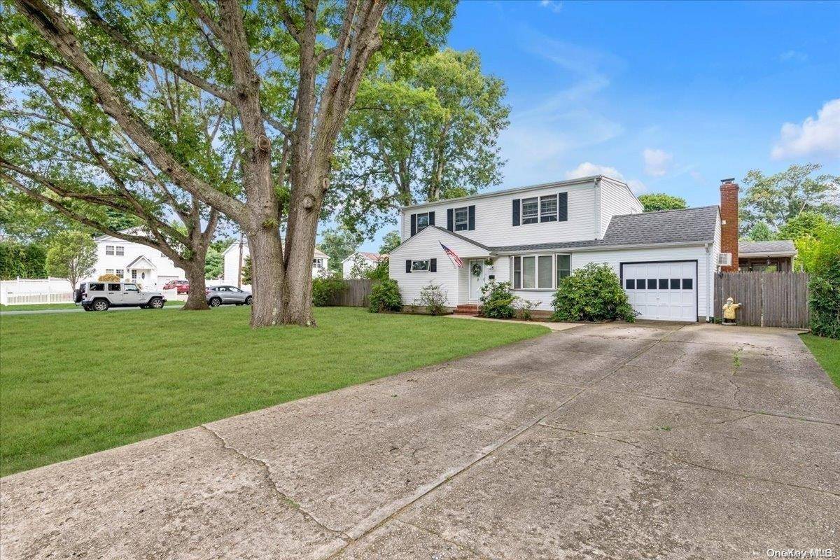 Bay Shore, NY 11706,45 Huron DR