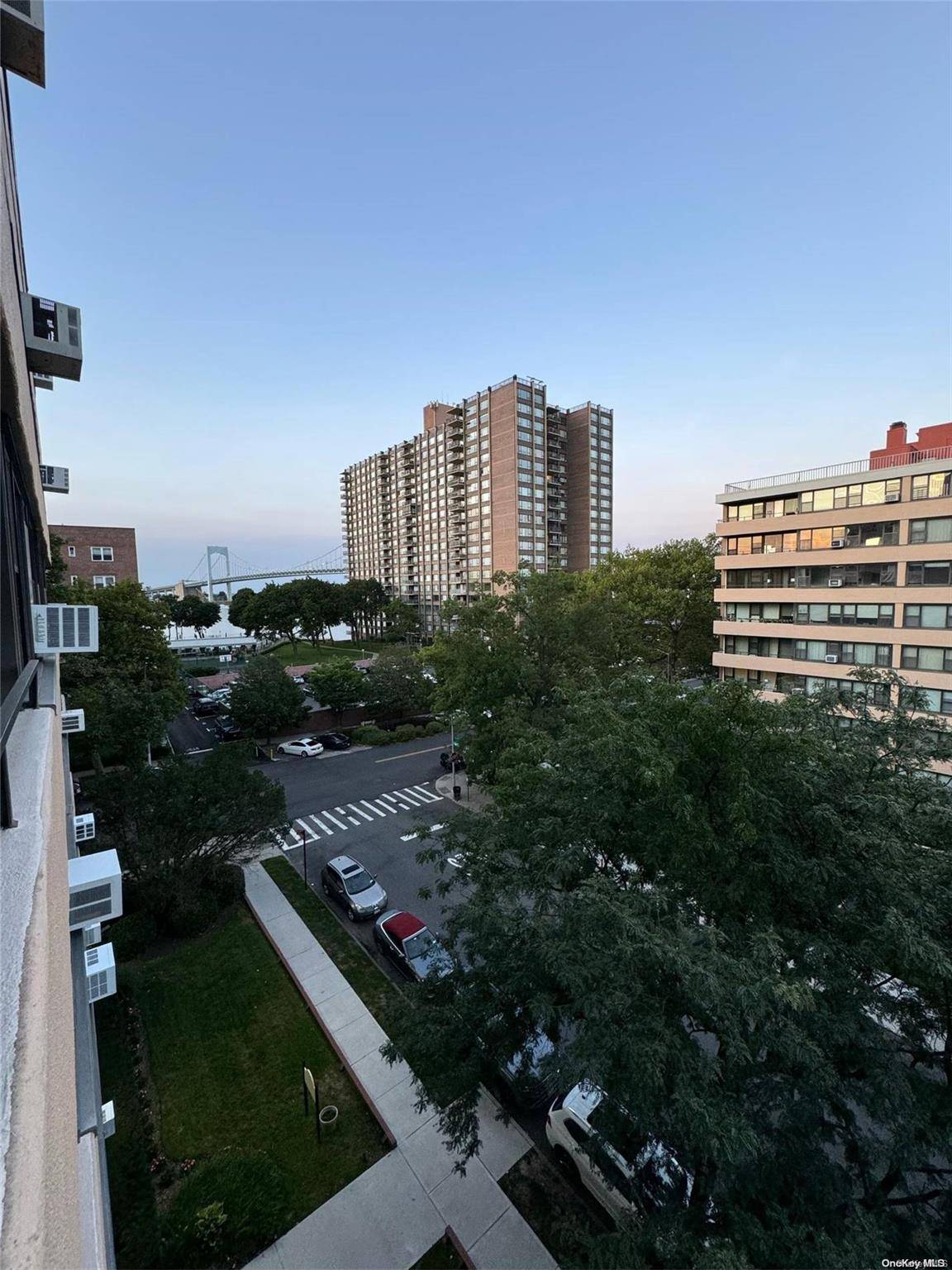 Whitestone, NY 11357,7-04 166th Street #6D
