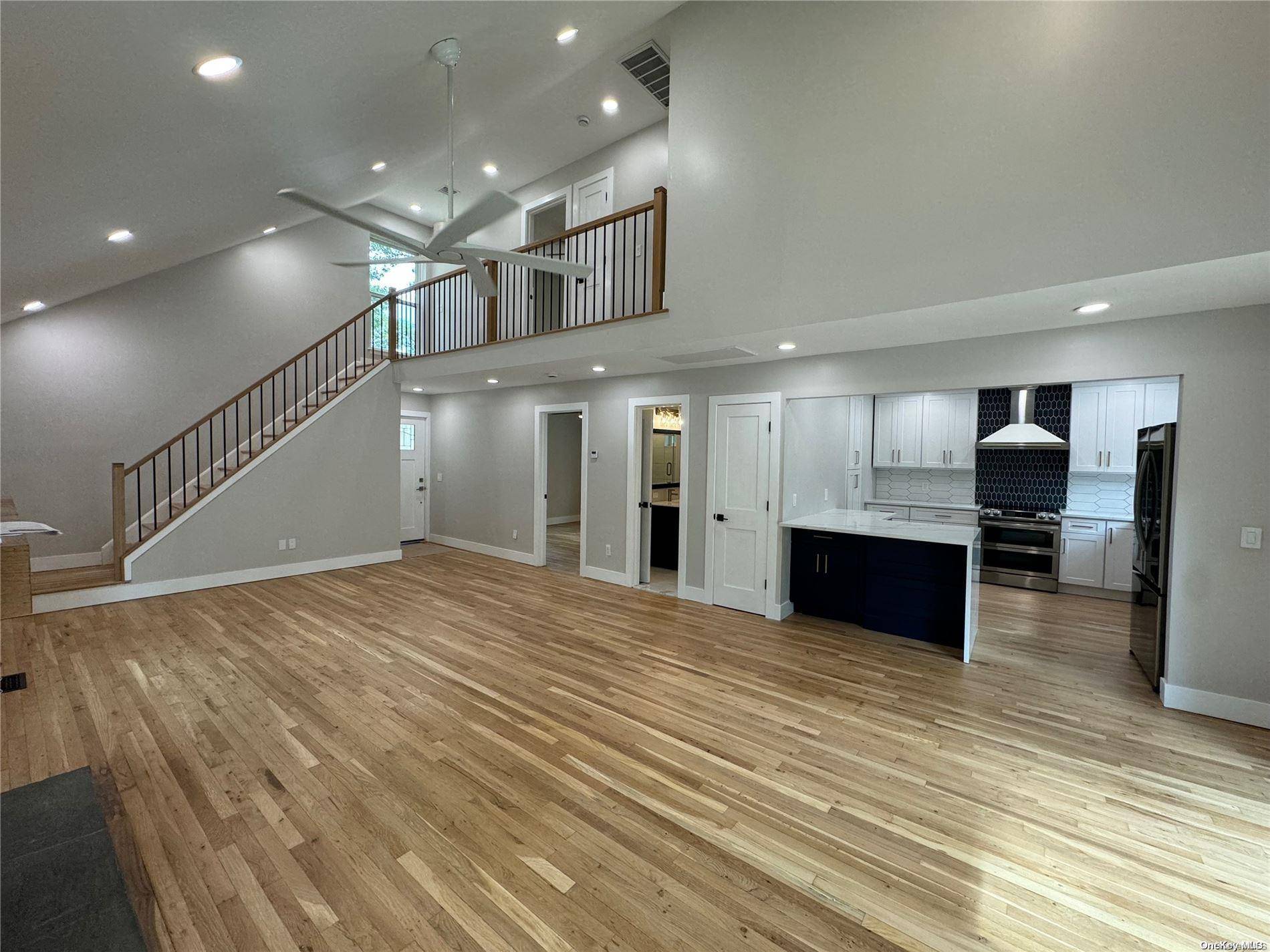 East Hampton, NY 11937,102 Gardiner AVE