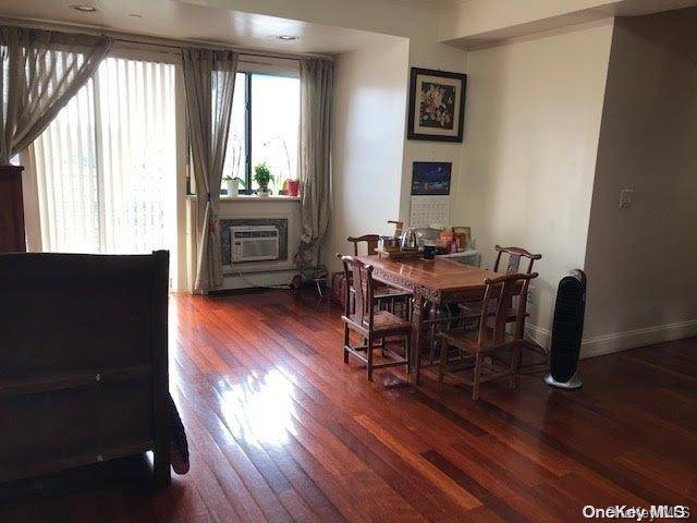 Flushing, NY 11355,41-05 College Point BLVD #-