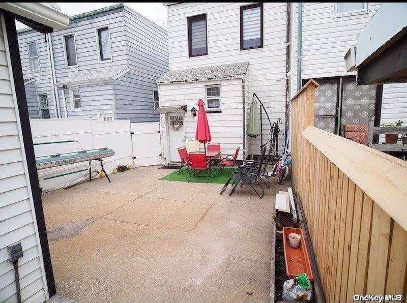 Maspeth, NY 11378,59-80 60th LN