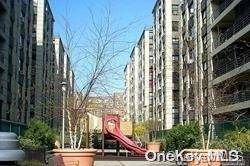 Rego Park, NY 11374,98-19 64th Ave #1C