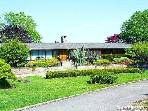 Great Neck, NY 11024,17 Blue Sea LN