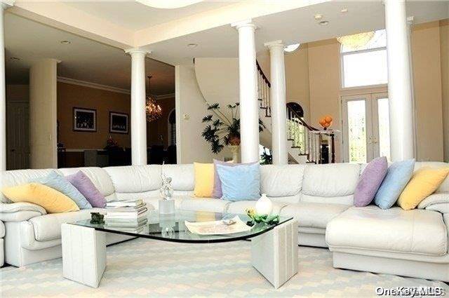 East Quogue, NY 11942,9 Kate CT