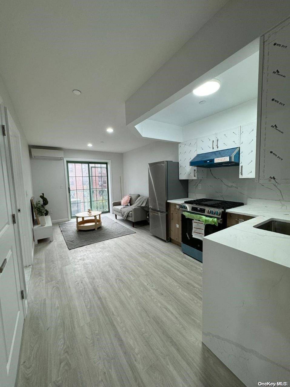 Flushing, NY 11355,134-43 Maple AVE #4D