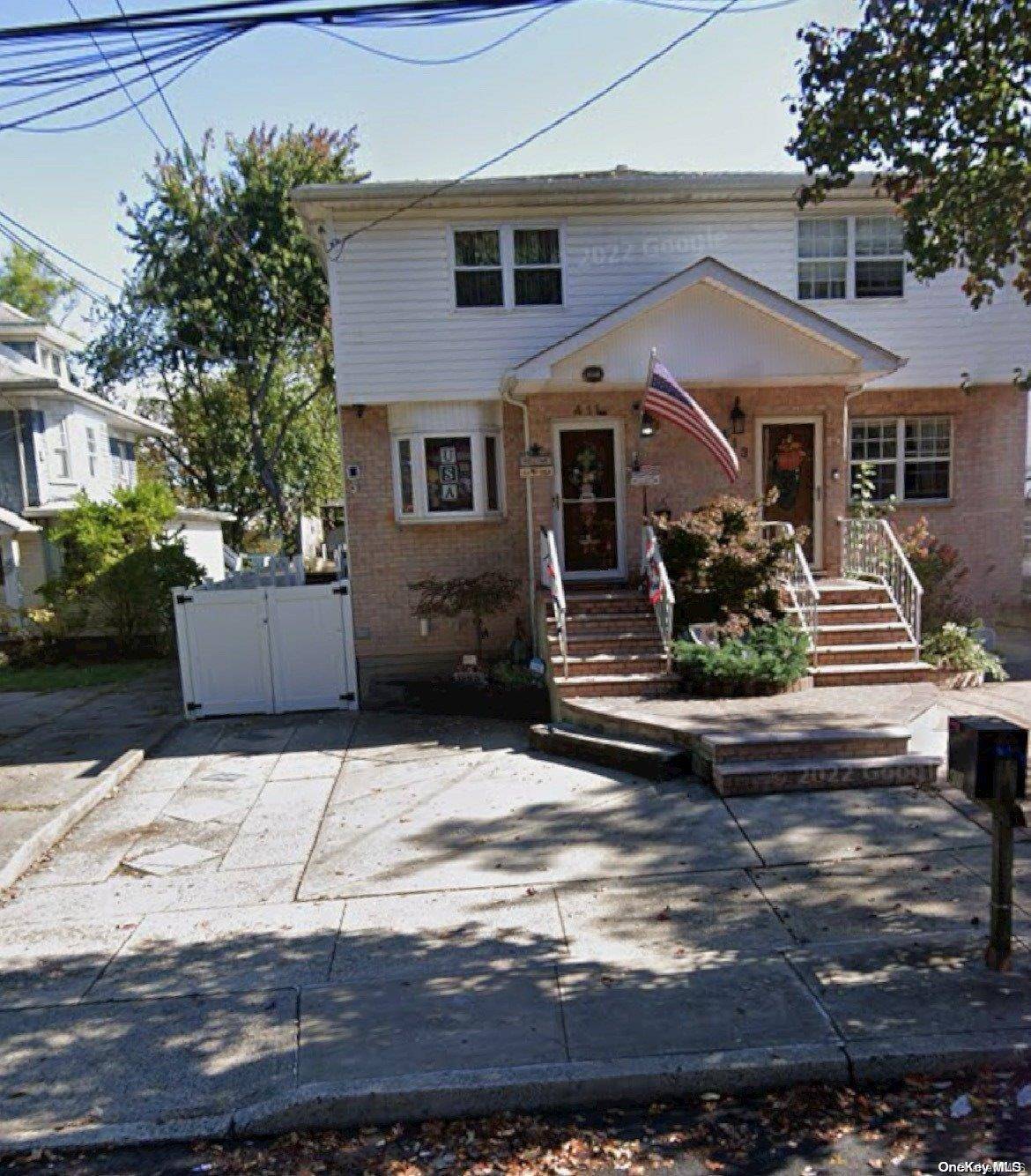 Staten Island, NY 10312,411 Annadale Rd