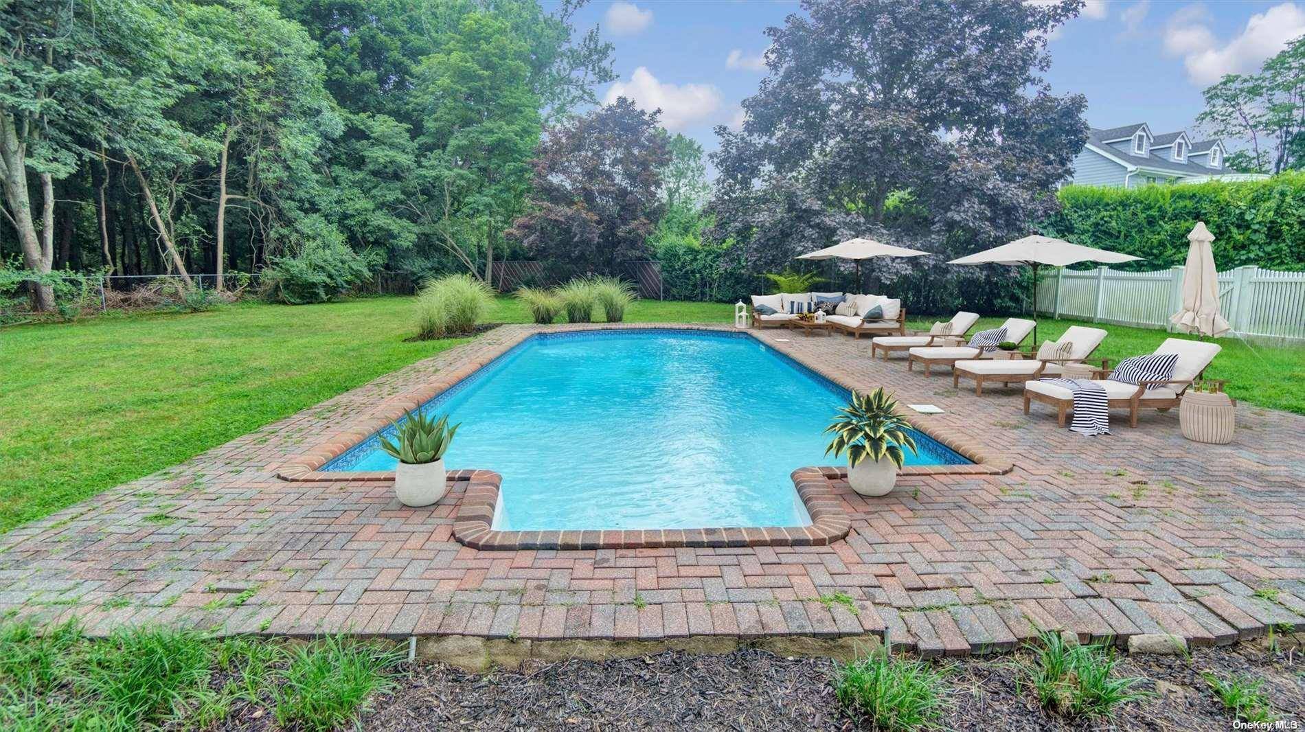 Eastport, NY 11941,28 Mortimer PL