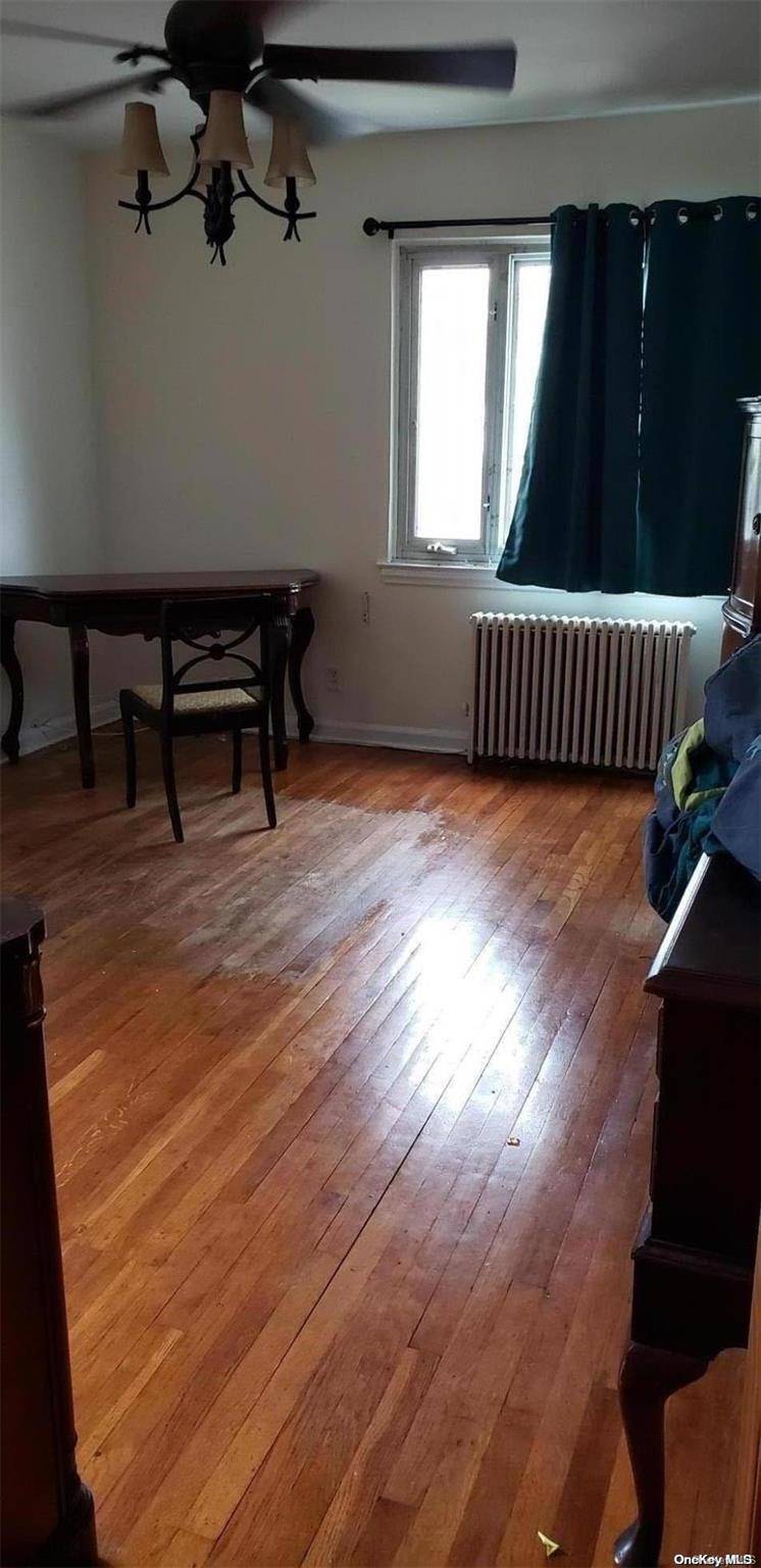 Fresh Meadows, NY 11365,50-09 184th ST