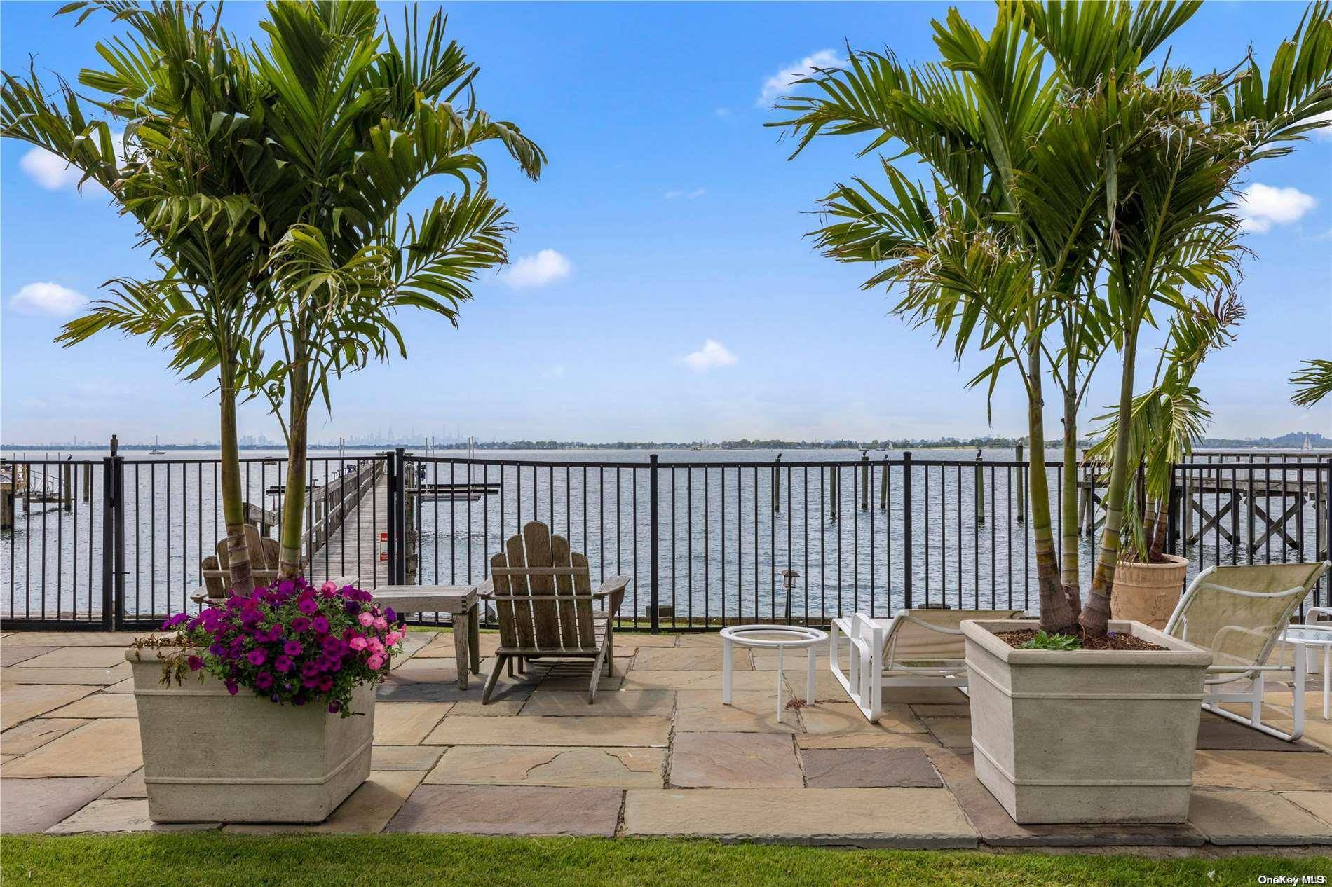 Sands Point, NY 11050,6 Half Moon LN