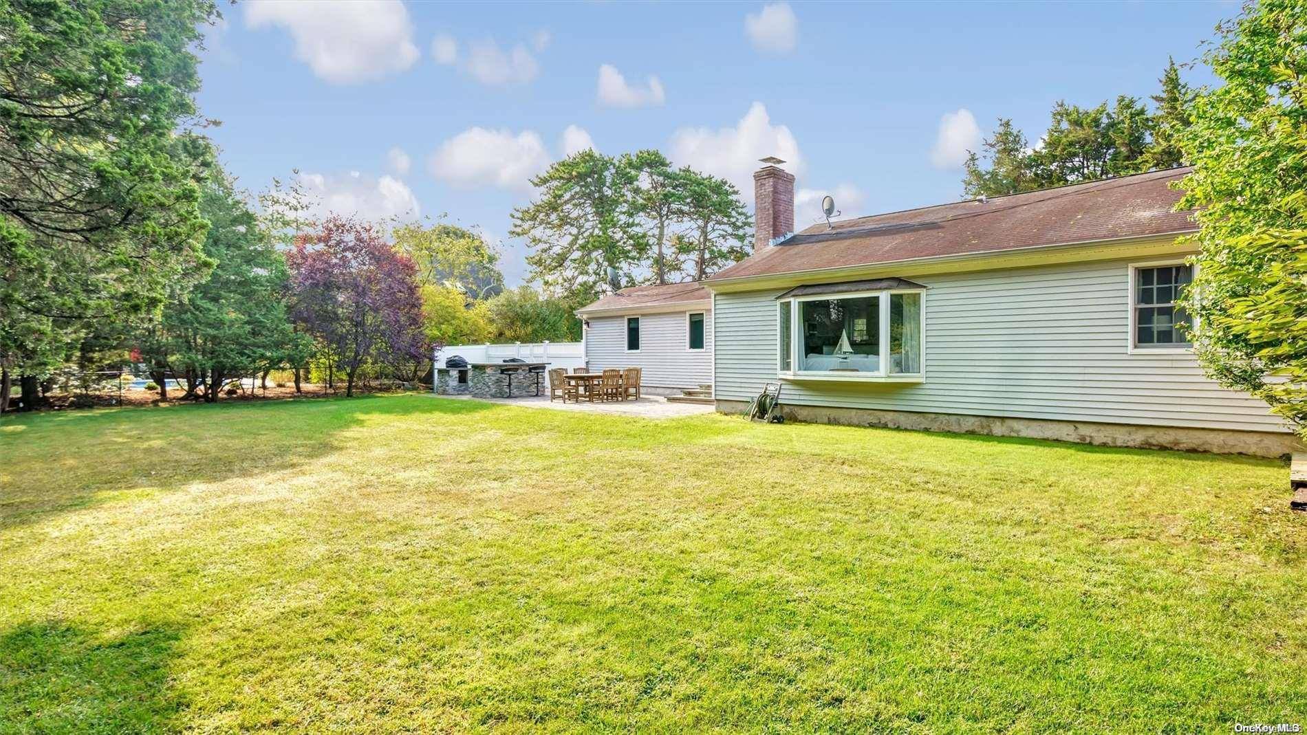 Hampton Bays, NY 11946,5 Ludlow LN