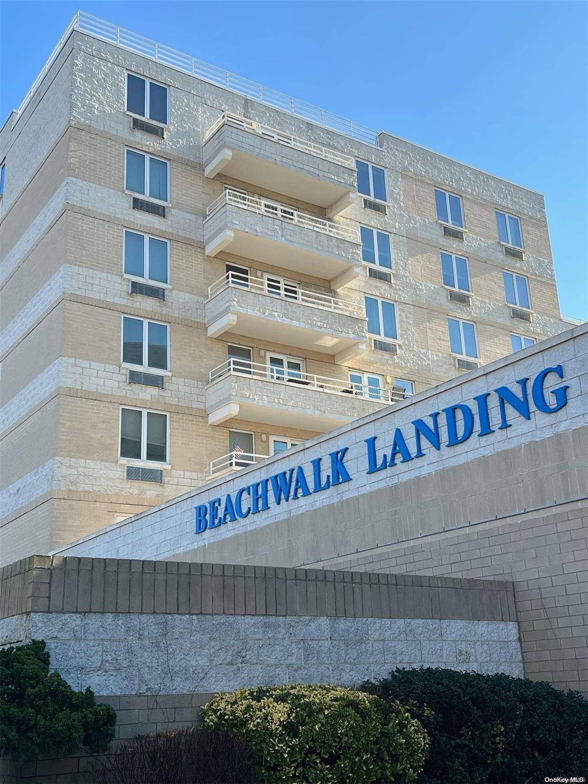 Long Beach, NY 11561,440 W Broadway #3D