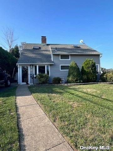 Levittown, NY 11756,97 Woodcock LN