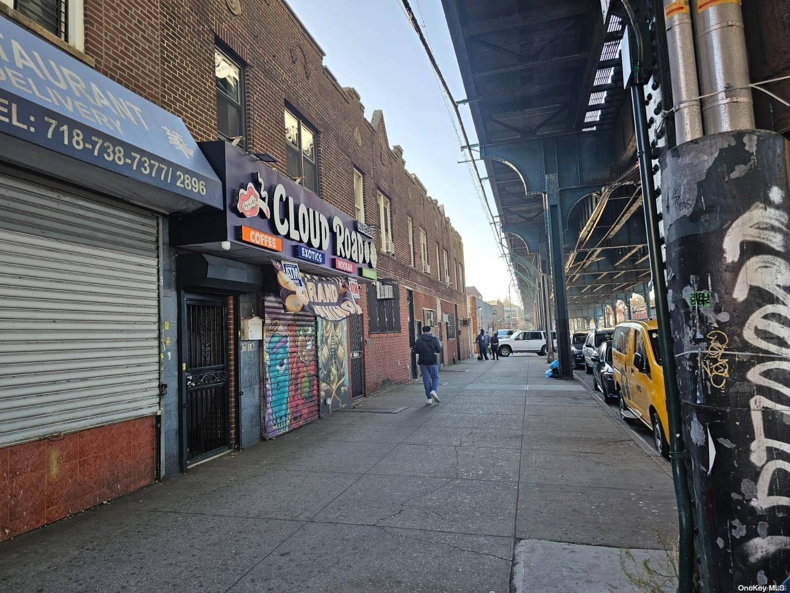 Ozone Park, NY 11417,87-16 Liberty AVE