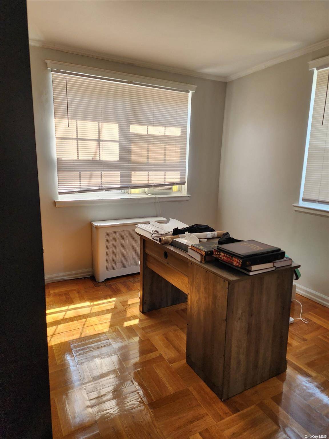 Kew Garden Hills, NY 11367,135-20 78 AVE #A