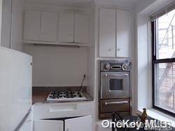 Forest Hills, NY 11375,100-25 Queens BLVD #3K