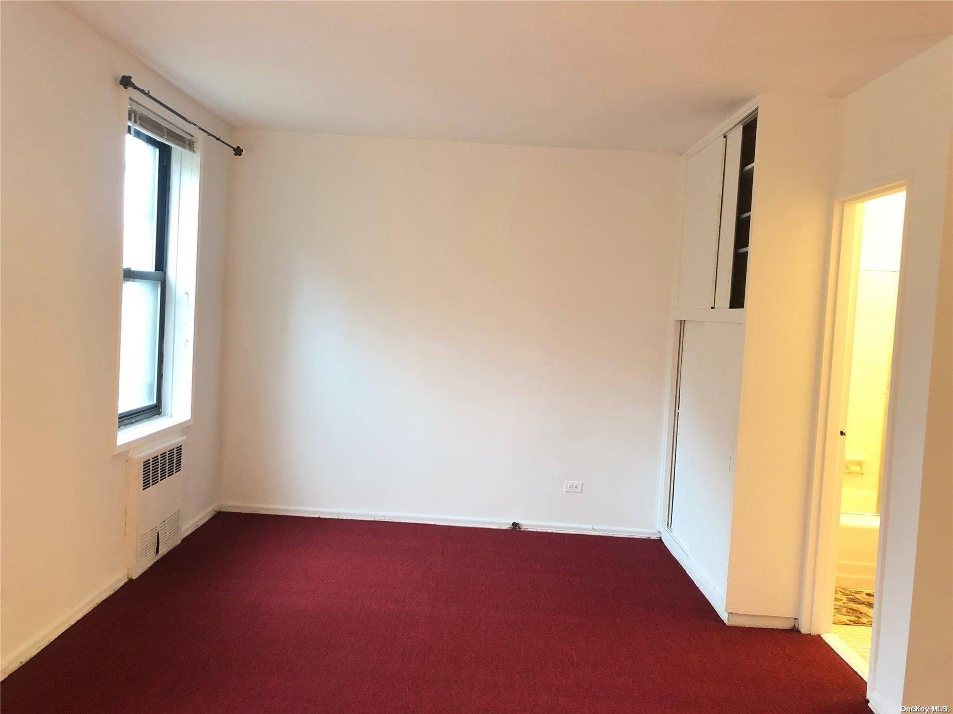 Forest Hills, NY 11375,100-25 Queens BLVD #3L