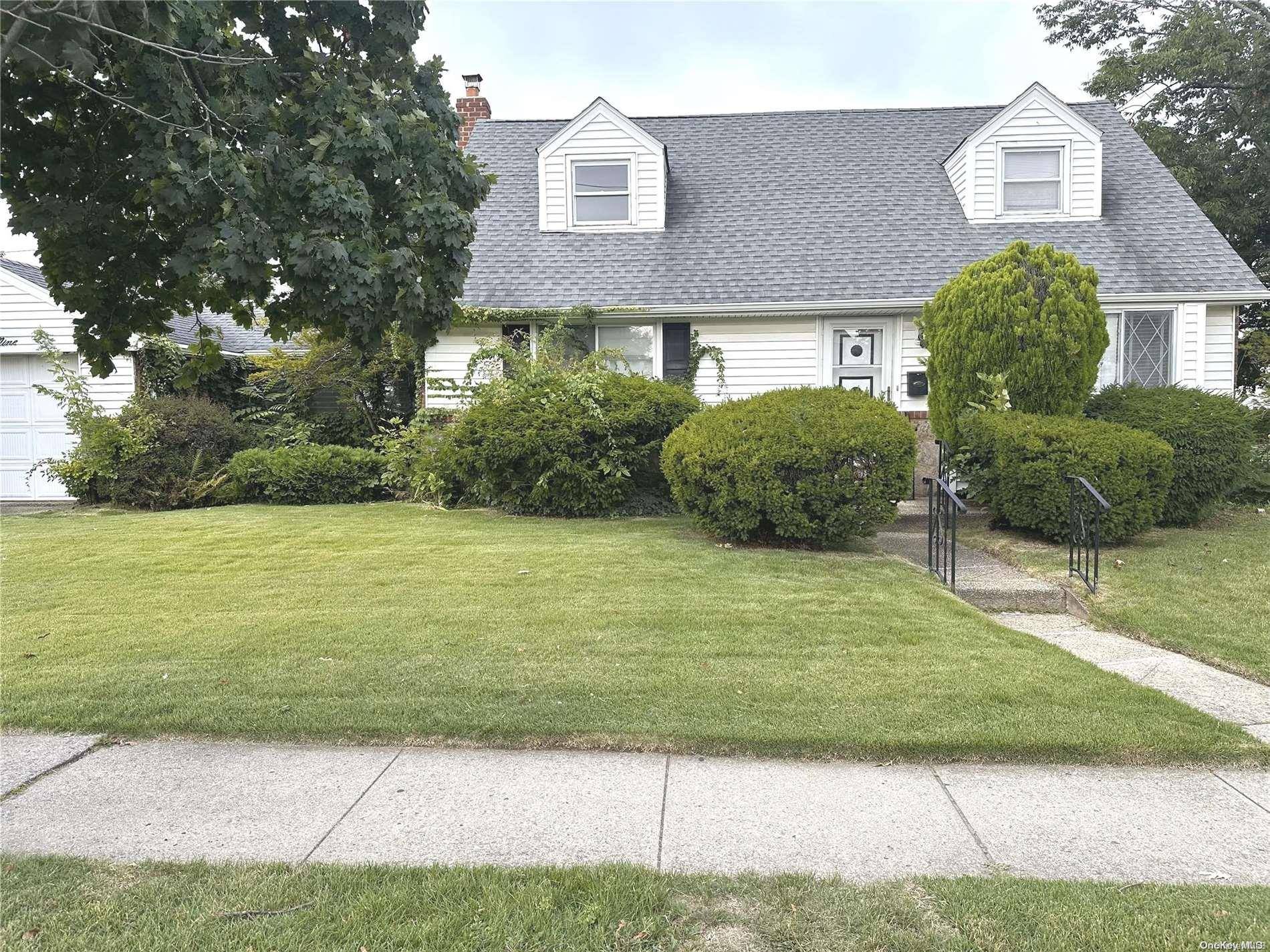 New Hyde Park, NY 11040,449 Herricks RD