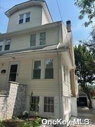 Woodhaven, NY 11421,84-15 86th St