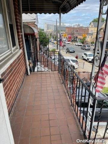 Maspeth, NY 11378,52-14 69th ST