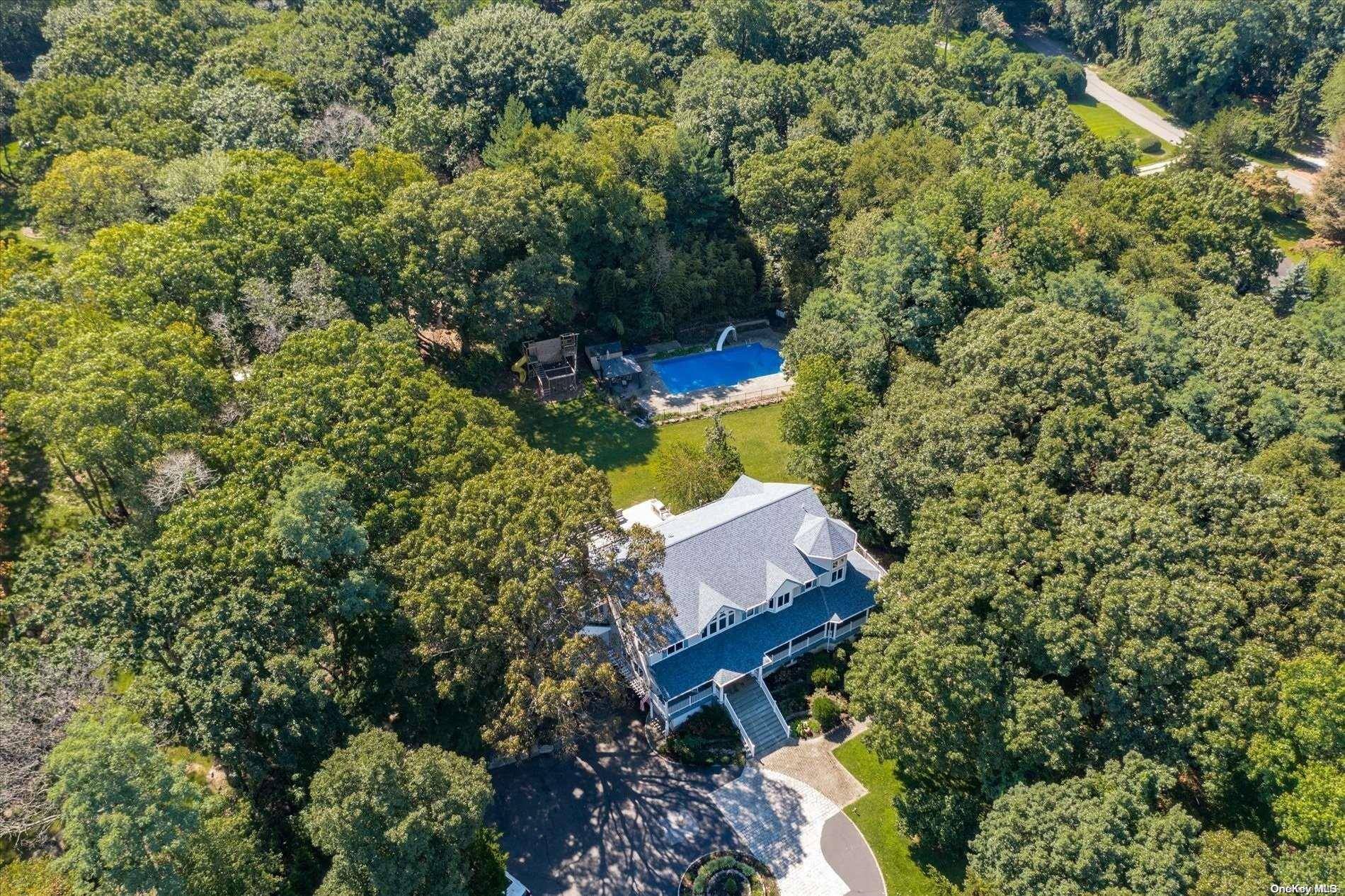 Northport, NY 11768,21 Marions LN