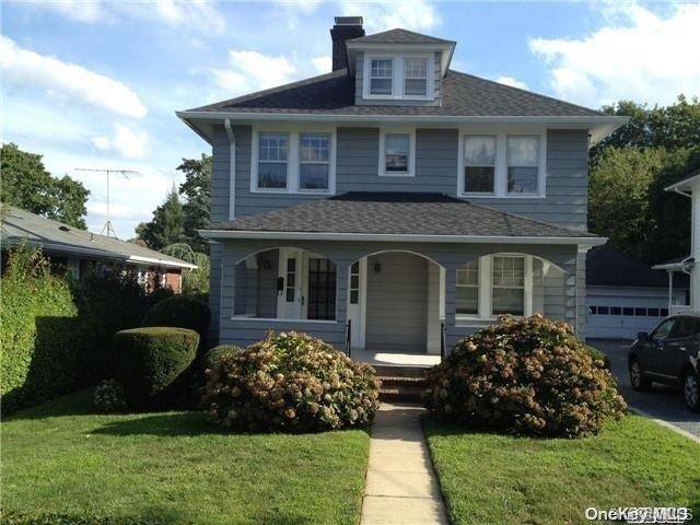 Glen Cove, NY 11542,Address not disclosed