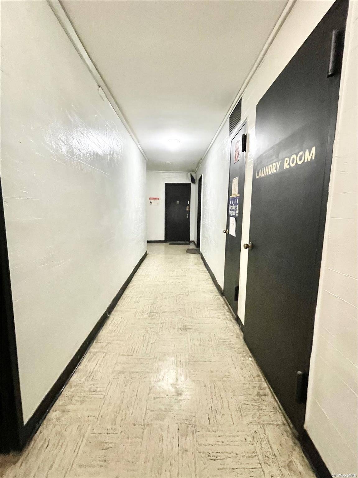 East Elmhurst, NY 11369,108-05 Astoria #6e