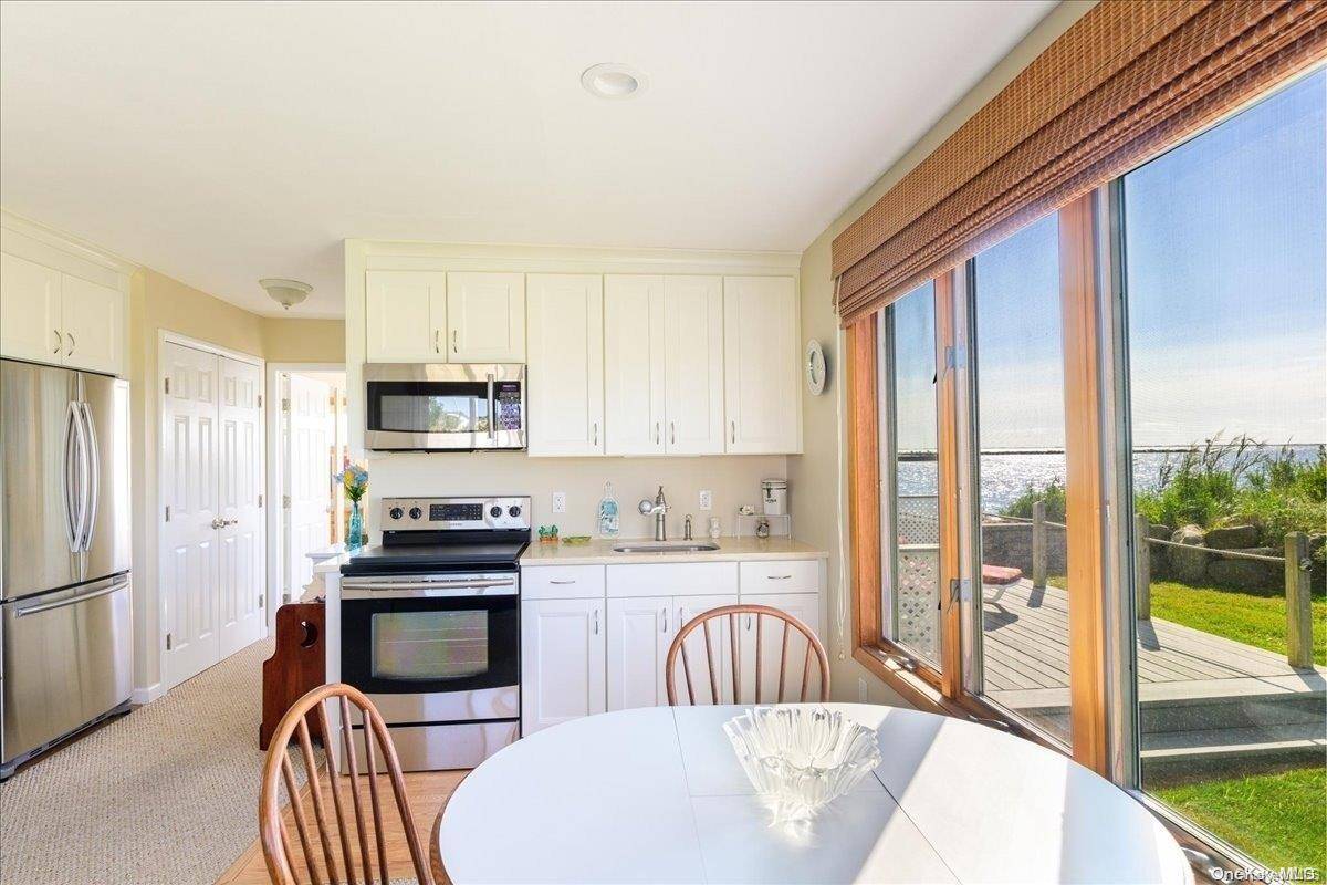 Sayville, NY 11782,42 Browns River RD #4